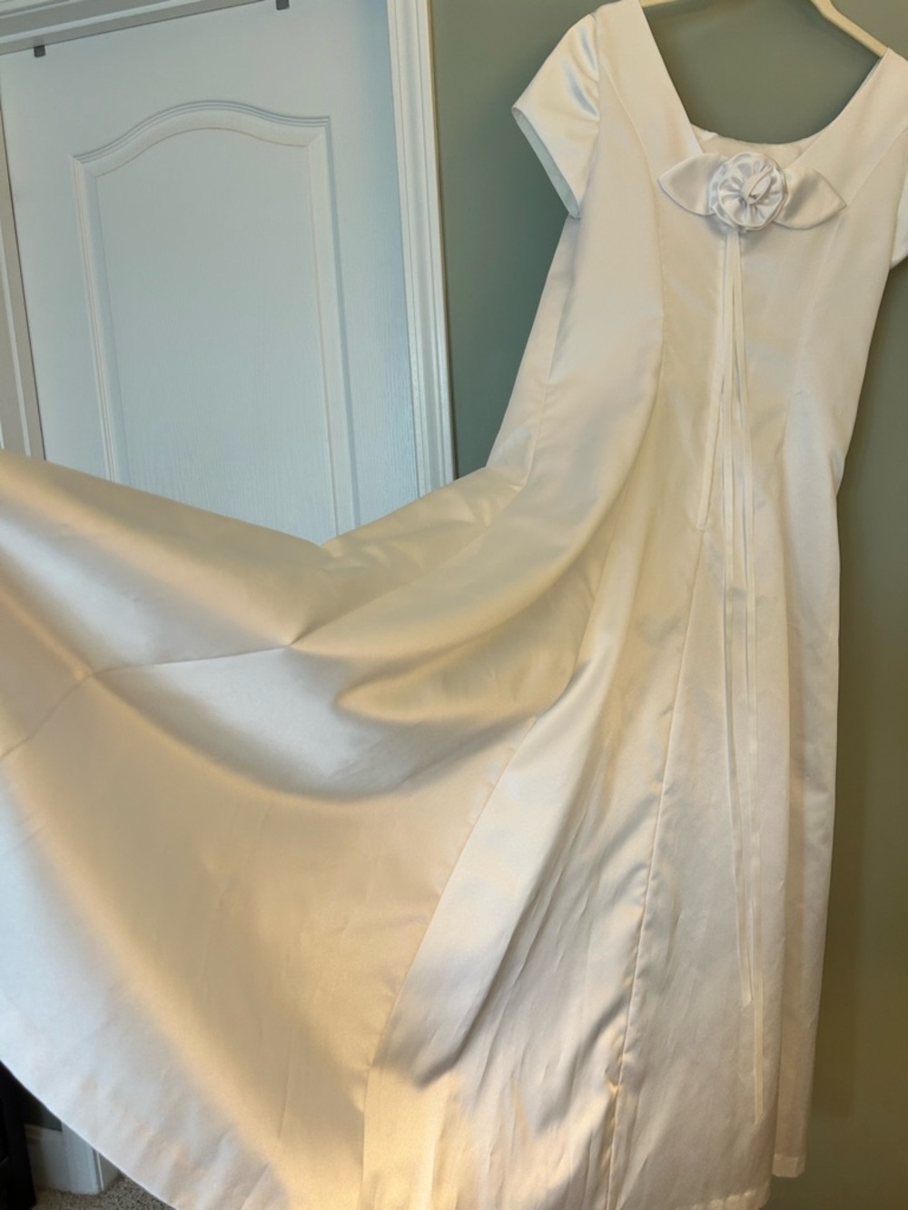 Vintage 80’s White Satin Women’s Gown Homemade Scoop-Neck Full A-Line Skirt - Picture 7 of 11